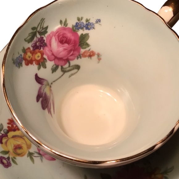 Vintage Aynsley light mint green & floral corset teacup & saucer - Picture 13 of 14